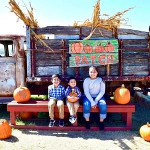 Meet your Posher, Adrián